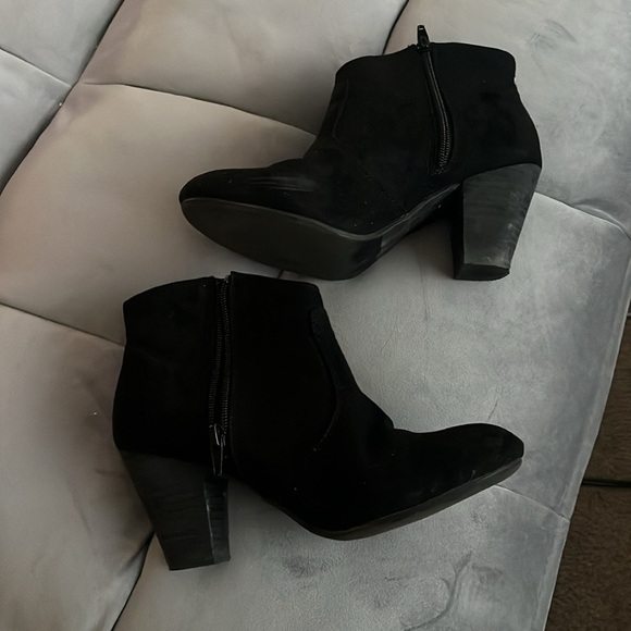 “Report- Black Booties size 7.5” - Picture 3 of 9